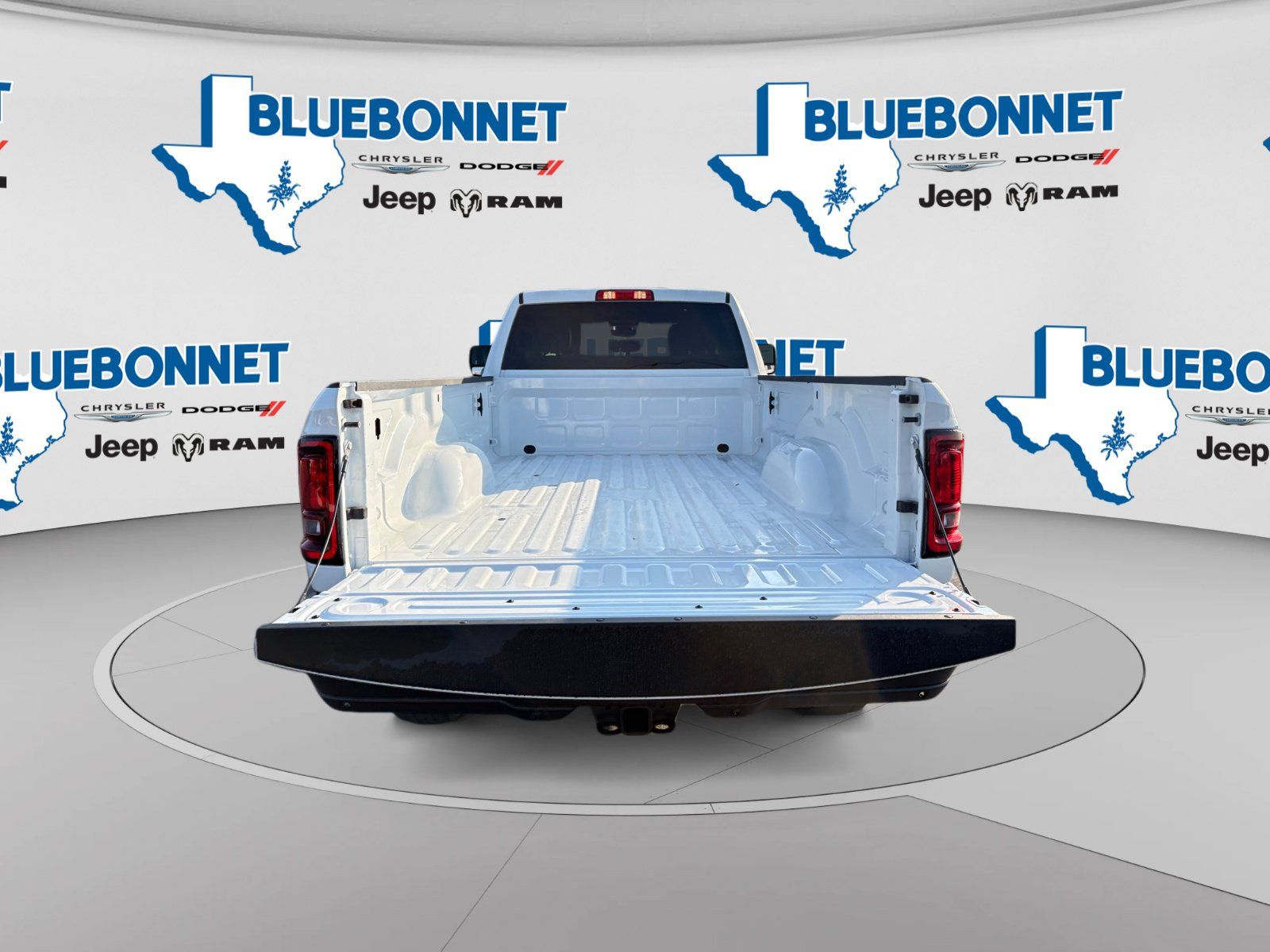 Used 2024 RAM 2500 Tradesman w/ Chrome Appearance Group AWD/4WD image 22