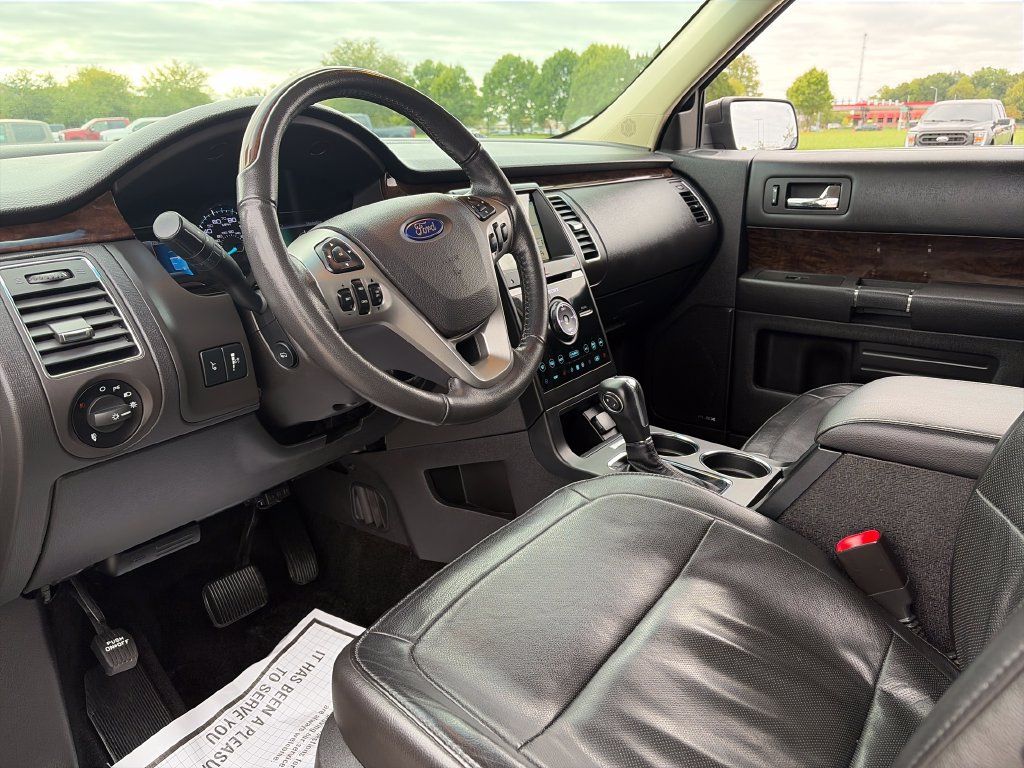 Used 2018 Ford Flex Limited AWD/4WD image 16