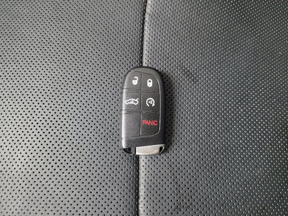Used 2015 Dodge Charger SXT w/ AWD Plus Group image 32
