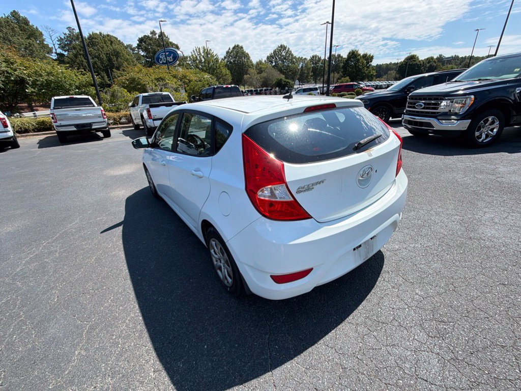 Used 2013 Hyundai Accent GS FWD image 10