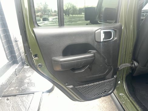 Used 2021 Jeep Wrangler Unlimited Sport image 13