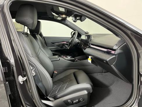 New 2026 BMW 550e xDrive 550e xDrive image 22