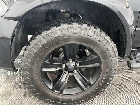 Used 2017 RAM 1500 Sport w/ Black Ram 1500 Sport Group image 27