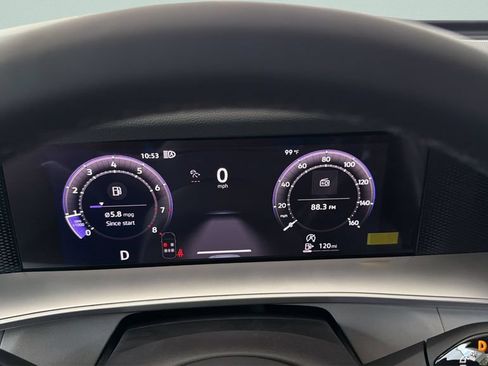 New 2026 Volkswagen Tiguan SE R-Line FWD image 34