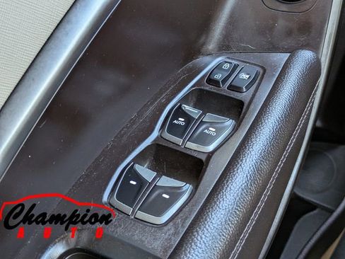 Used 2017 Hyundai Santa Fe Sport image 29