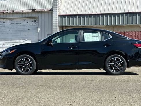 New 2025 Nissan Sentra SV image 7