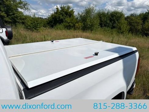 Used 2022 Chevrolet Colorado LT w/ Fleet Safety Package RWD image 9