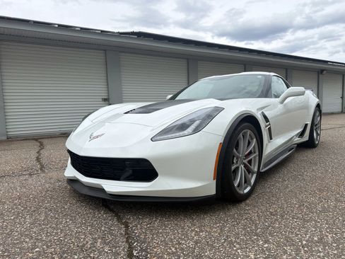 Used 2019 Chevrolet Corvette Grand Sport RWD image 1