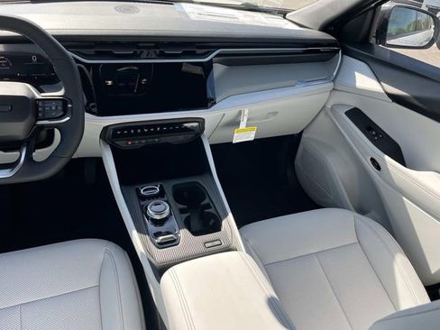 New 2026 Jeep Cherokee Overland AWD/4WD image 15