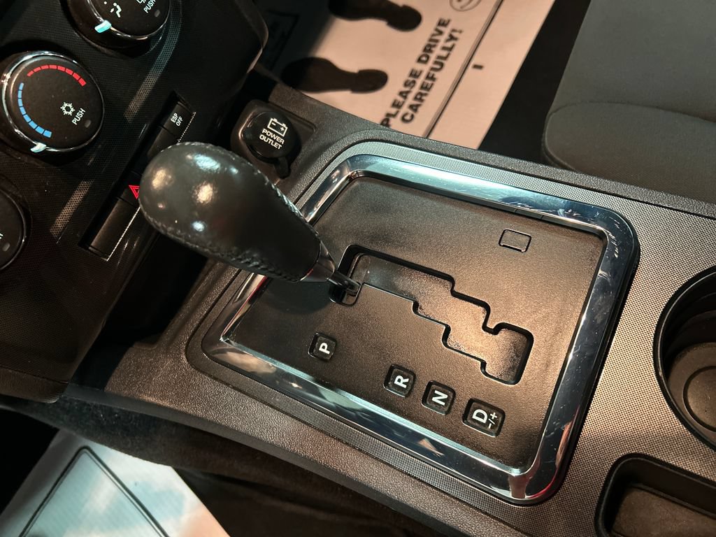 Used 2009 Dodge Challenger R/T RWD image 19