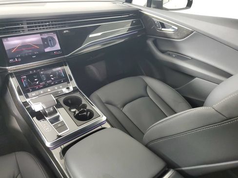 Used 2025 Audi Q7 3.0T Premium AWD/4WD image 16
