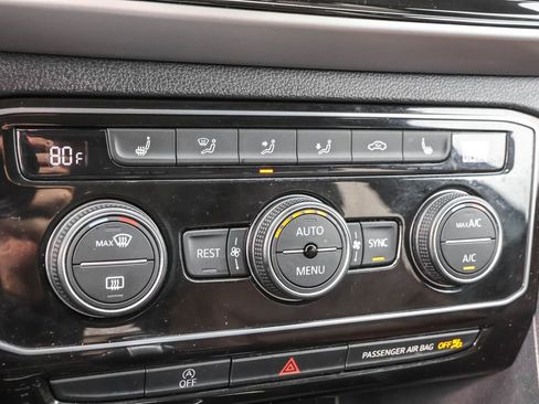 Used 2022 Volkswagen Atlas SE image 24