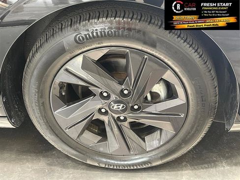 Used 2022 Hyundai Elantra SEL w/ Convenience Package FWD image 45