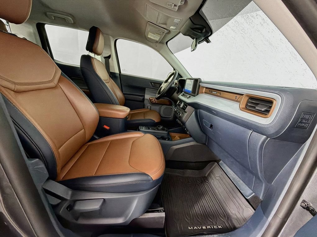 Used 2023 Ford Maverick Lariat w/ Lariat Luxury Package AWD/4WD image 31