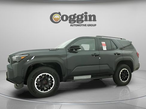 New 2026 Toyota 4Runner TRD Off-Road Premium AWD/4WD image 4