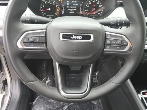 Used 2023 Jeep Compass Limited AWD/4WD image 13