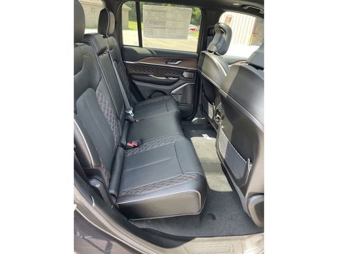 Used 2023 Jeep Grand Cherokee Summit image 14