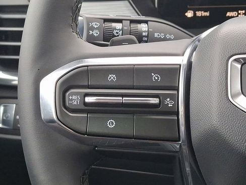 New 2026 GMC Acadia Elevation image 16