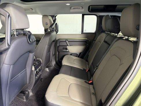 New 2026 Land Rover Defender 110 S image 27
