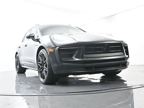 Certified 2024 Porsche Macan GTS AWD/4WD image 56