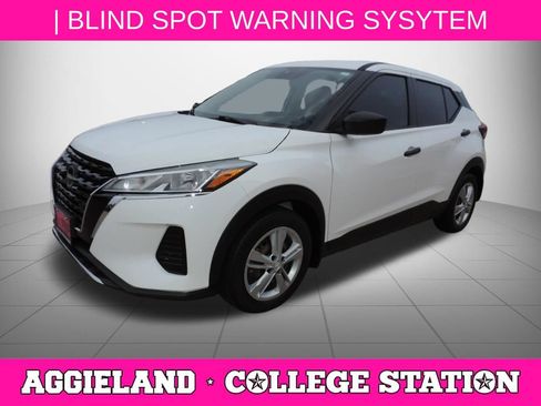 Certified 2023 Nissan Kicks S FWD image 8