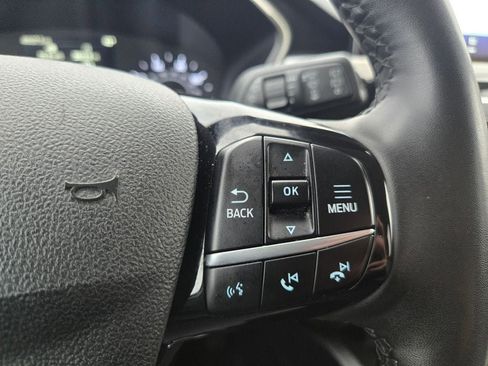 Used 2022 Ford Escape SE w/ SE Sport Appearance Package image 19