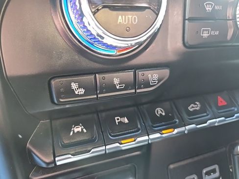 Used 2021 GMC Sierra 1500 AT4 w/ AT4 Value Package AWD/4WD image 74