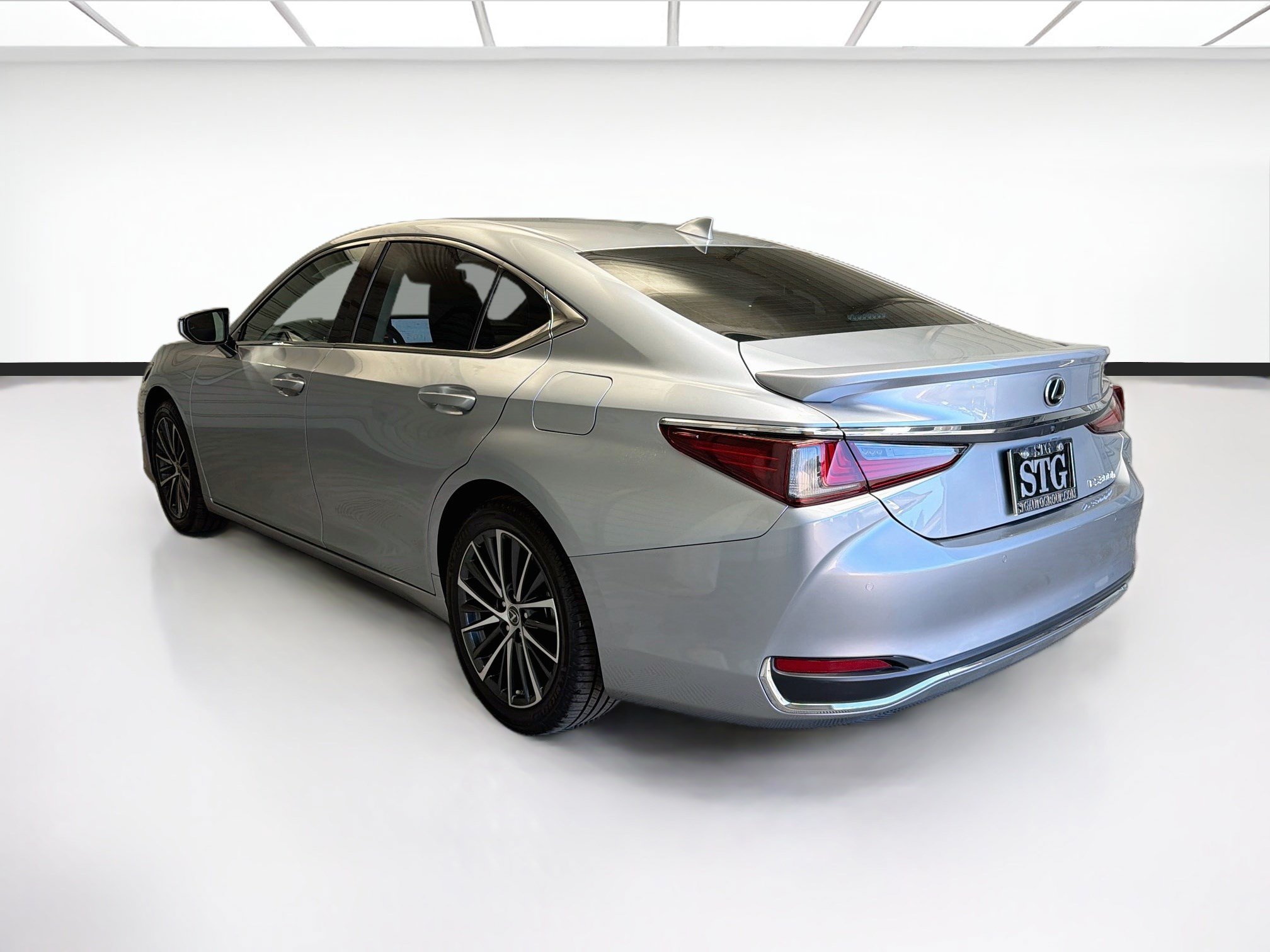 Used 2024 Lexus ES 300h w/ Premium Package FWD image 6