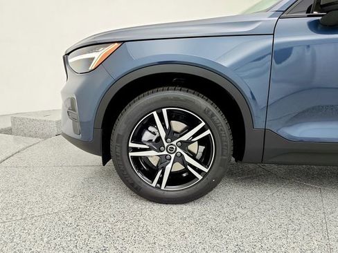 New 2026 Volvo XC40 B5 Core w/ Climate Package image 33