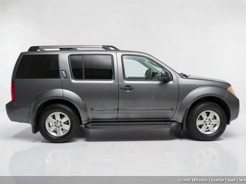 Used 2008 Nissan Pathfinder SE w/ Premium Pkg AWD/4WD image 4
