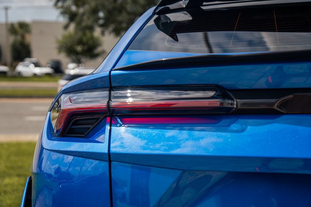 Used 2024 Lamborghini Urus Performante AWD/4WD image 11