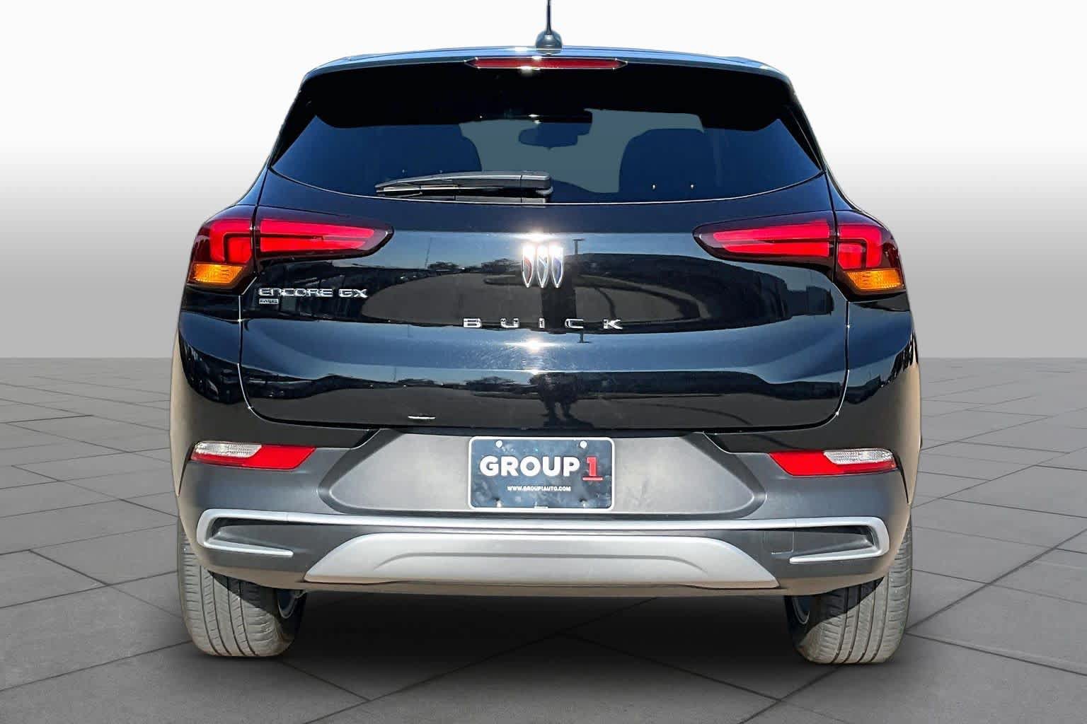 Used 2025 Buick Encore GX Preferred AWD/4WD image 5