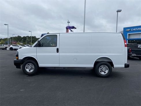 New 2025 Chevrolet Express 2500 w/ Driver Convenience Package image 5