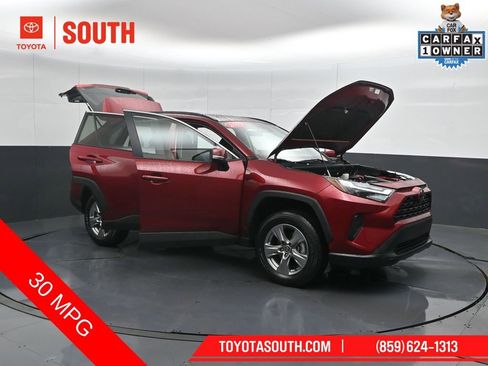 Used 2025 Toyota RAV4 XLE AWD/4WD image 54