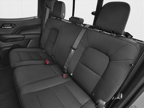 New 2026 Chevrolet Colorado LT image 9