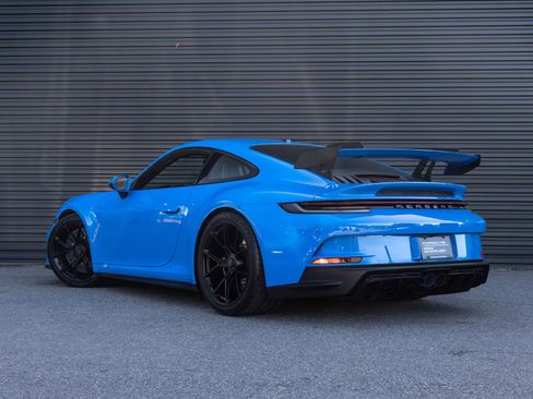 Certified 2022 Porsche 911 GT3 RWD image 3