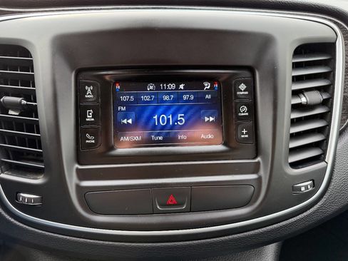 Used 2015 Chrysler 200 C image 23