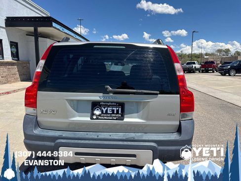 Used 2005 Volvo XC70 AWD/4WD image 4