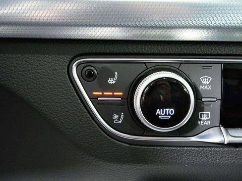 Used 2025 Audi Q5 2.0T Premium Plus w/ Premium Plus Package image 21