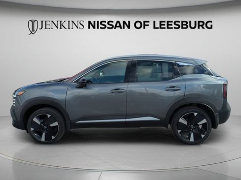 New 2026 Nissan Kicks SR FWD image 7