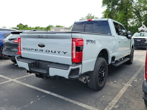 Used 2025 Ford F250 XLT w/ Black Appearance Package AWD/4WD image 5