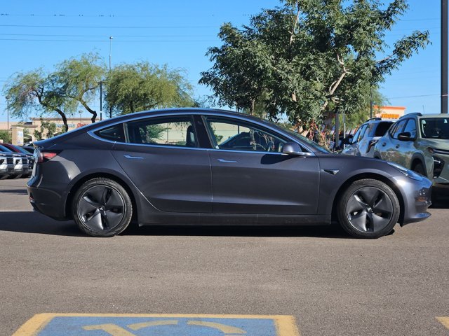 Used 2018 Tesla Model 3 Long Range RWD image 9
