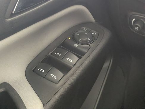 Used 2024 Chevrolet Equinox LT FWD image 14