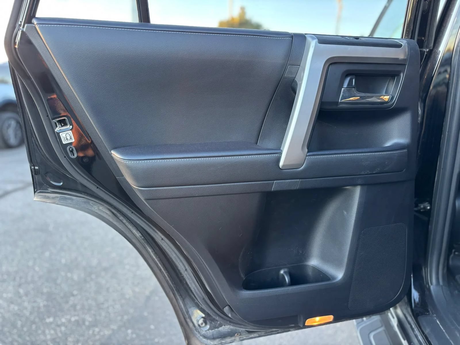Used 2023 Toyota 4Runner SR5 Premium w/ Moonroof Package AWD/4WD image 15