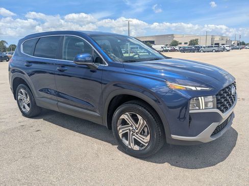 Used 2023 Hyundai Santa Fe SE w/ Cargo Package AWD/4WD image 2