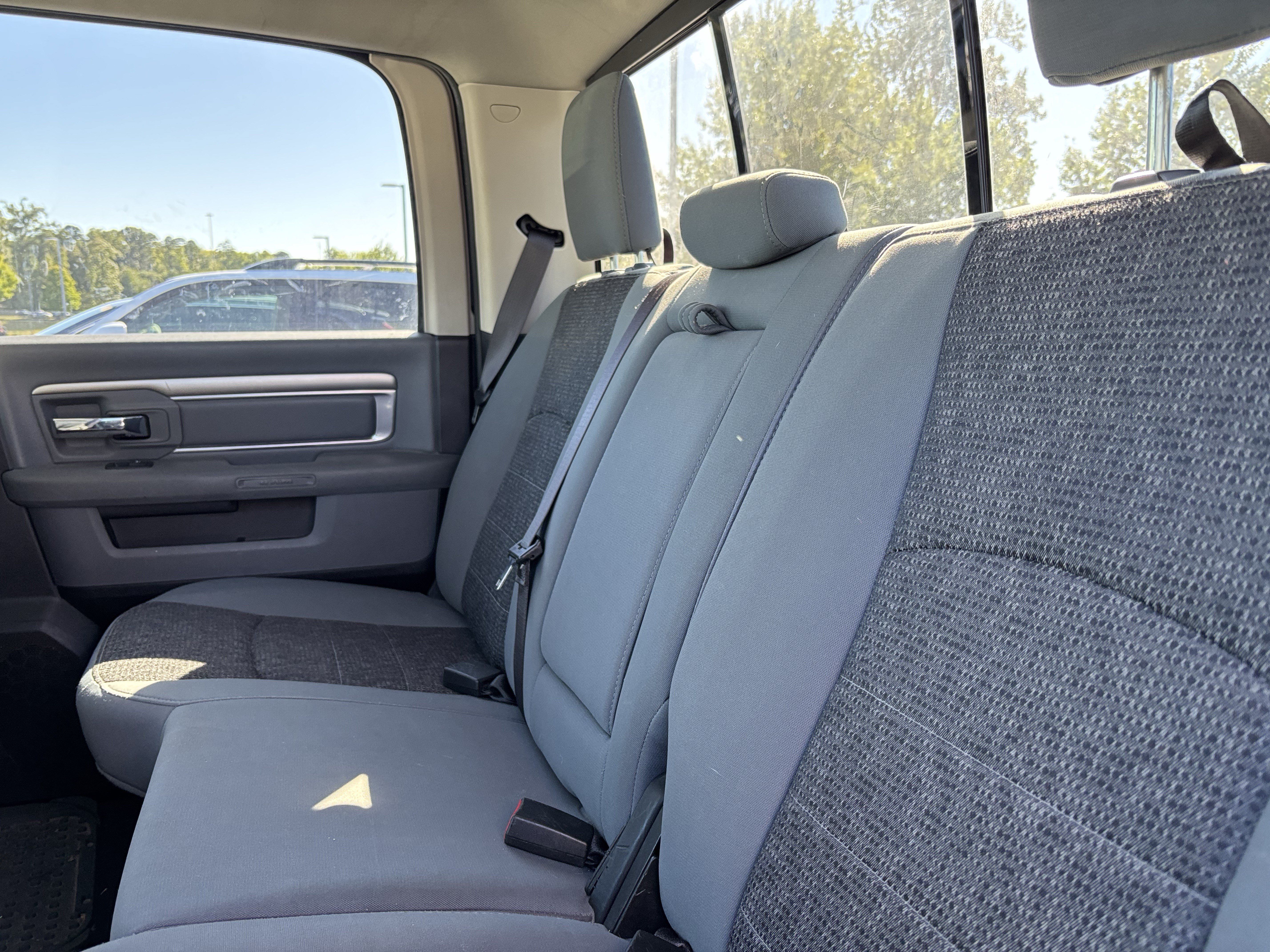 Used 2019 RAM 1500 Big Horn RWD image 33