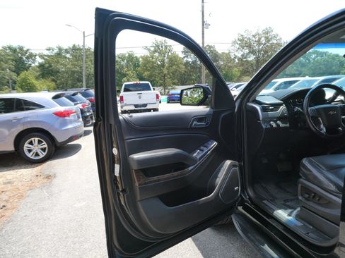 Used 2019 Chevrolet Tahoe LT AWD/4WD image 11