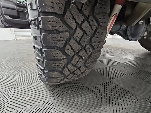 Used 2022 GMC Sierra 1500 AT4 w/ AT4 Premium Package image 47