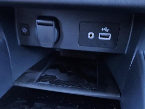 New 2025 Nissan Versa SV w/ Trunk Package image 15