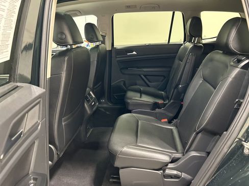 Used 2021 Volkswagen Atlas SE w/ Panoramic Sunroof Package image 24
